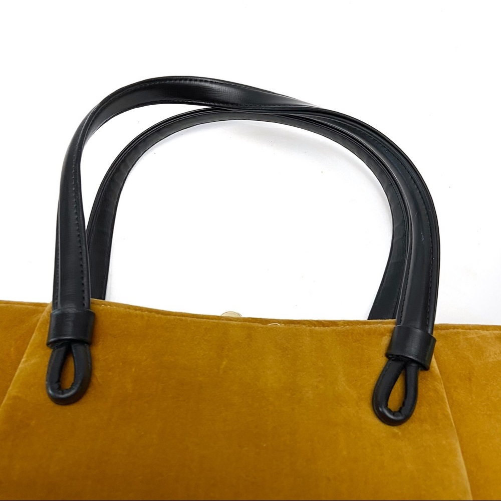 Vintage Velvet Mushroom Embroidered Purse - Picture 8 of 14